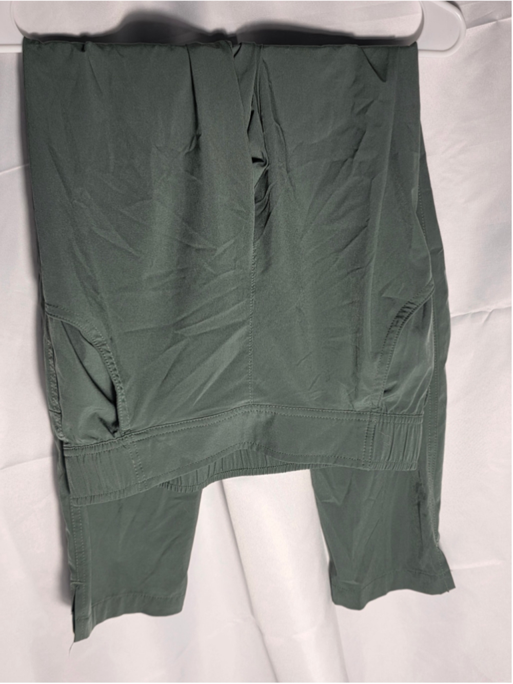 Women's Eddie Bauer Jogger Pants XS Green EUC hiking camping scrubs workout fall